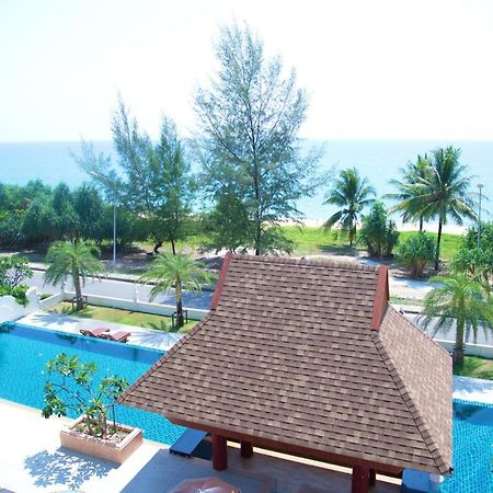 Maikhao Palm Beach Resort Mai Khao Exterior foto