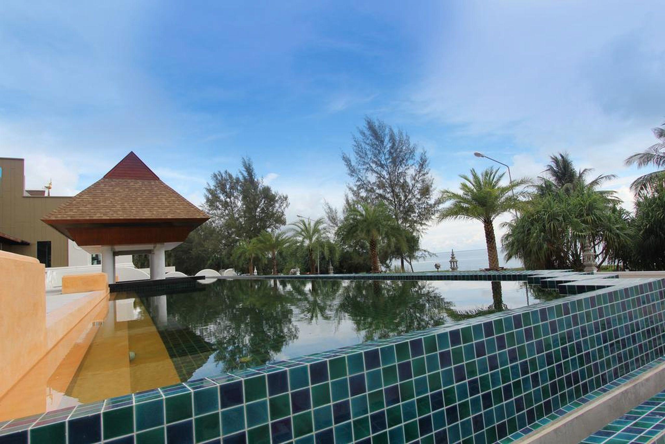 Maikhao Palm Beach Resort Mai Khao Exterior foto