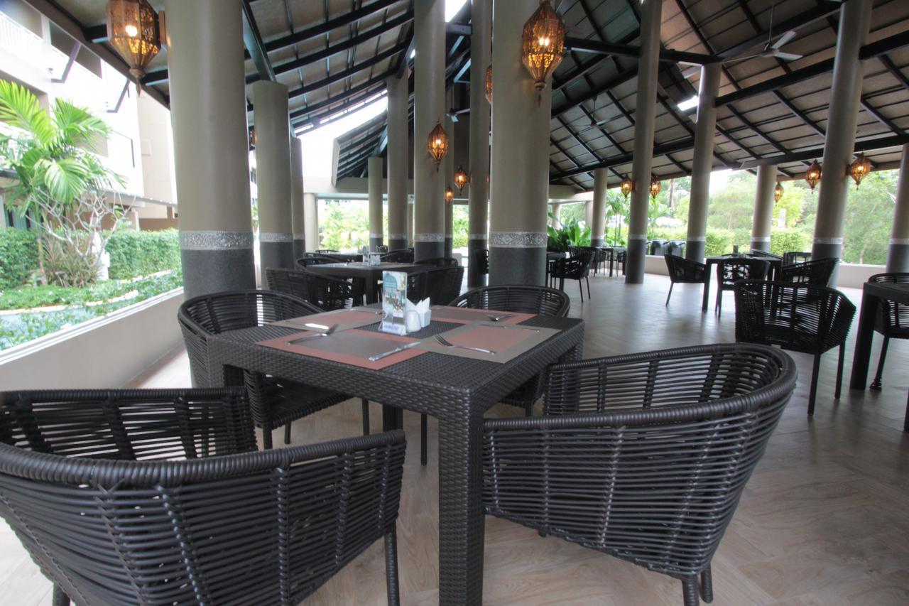 Maikhao Palm Beach Resort Mai Khao Exterior foto